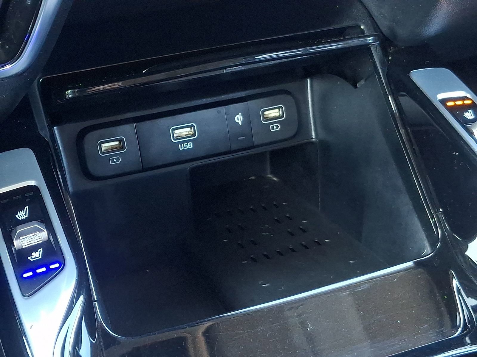 Used 2023 Kia Sorento SX Prestige image 25