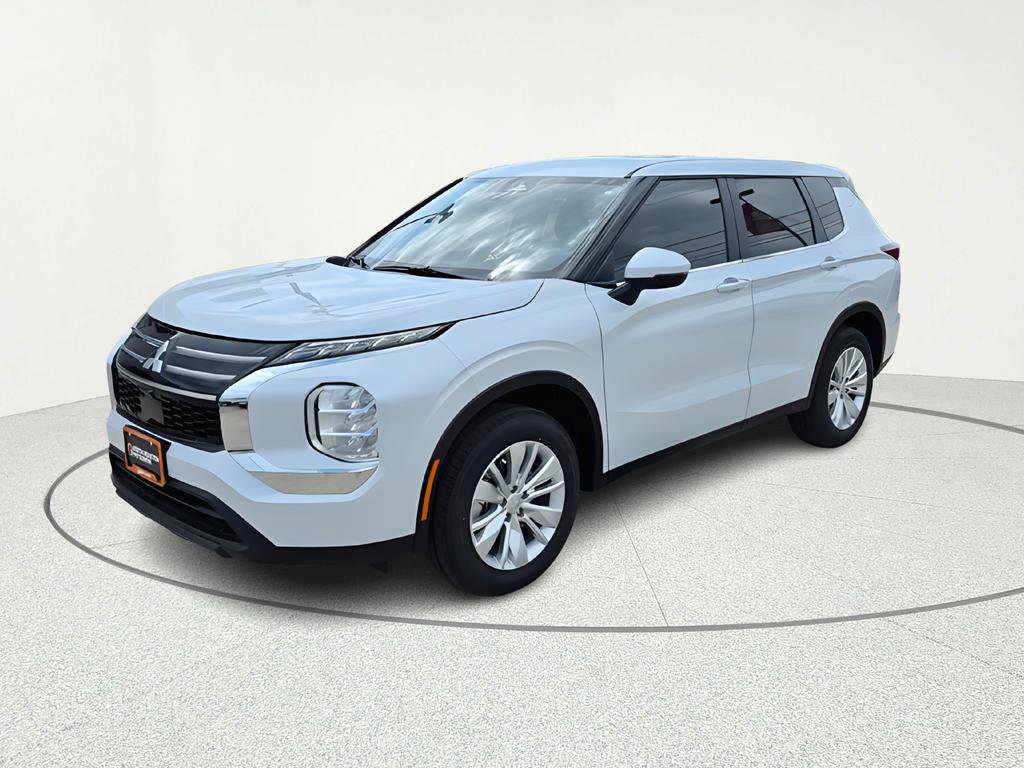 New 2026 Mitsubishi Outlander ES image 2