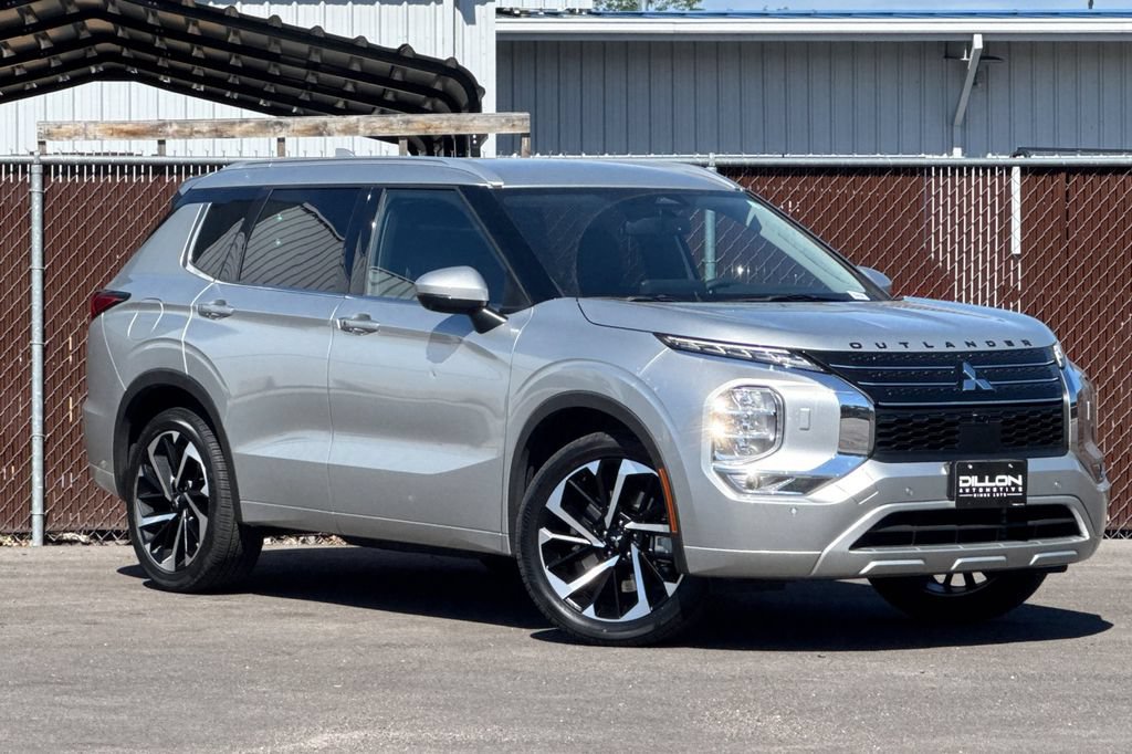 Used 2024 Mitsubishi Outlander SEL