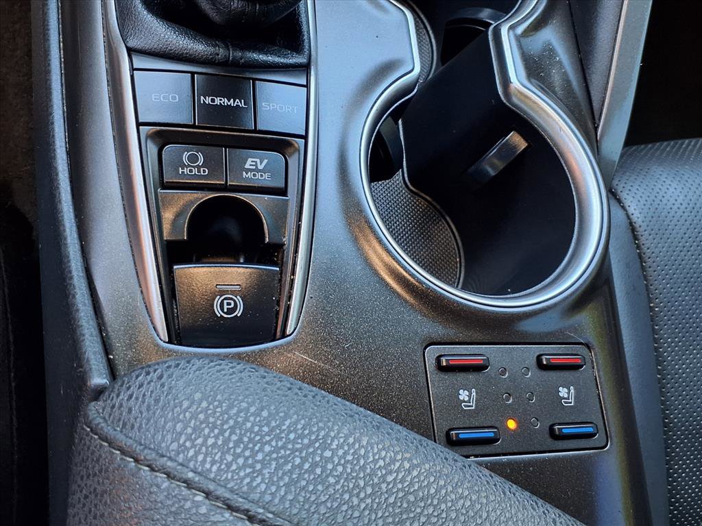 Used 2022 Toyota Camry XLE image 21