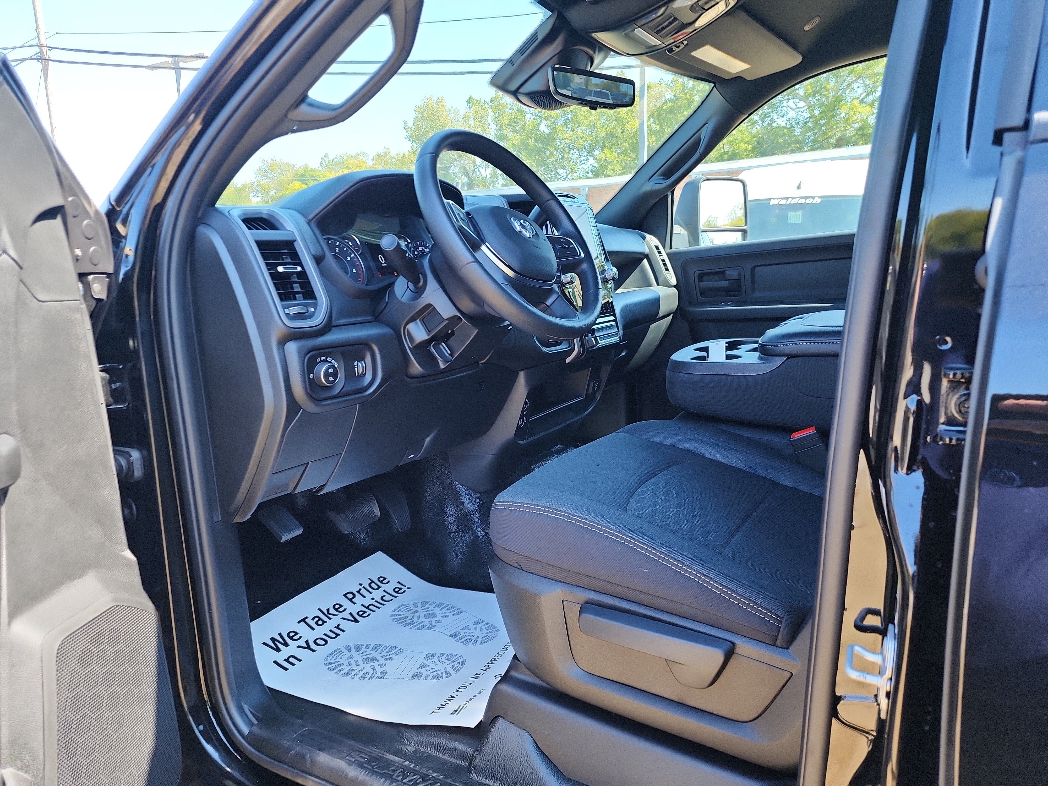 New 2026 RAM 5500 Tradesman AWD/4WD image 3