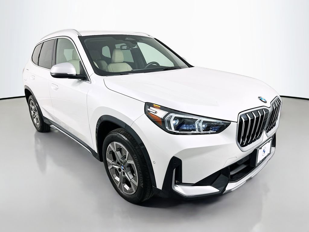 Certified 2023 BMW X1 xDrive28i image 3