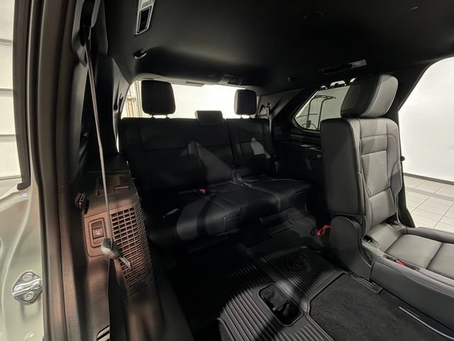 Used 2025 Toyota Sequoia Limited w/ Tow Technology Package AWD/4WD image 15