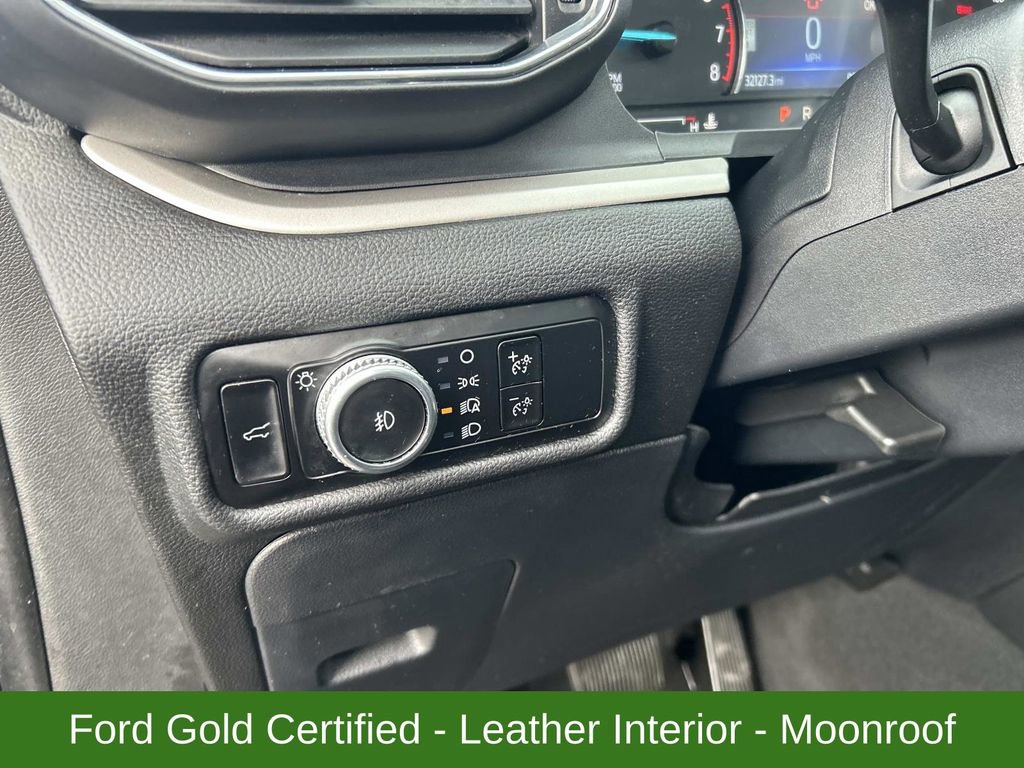 Certified 2022 Ford Explorer XLT w/ Equipment Group 202A image 21