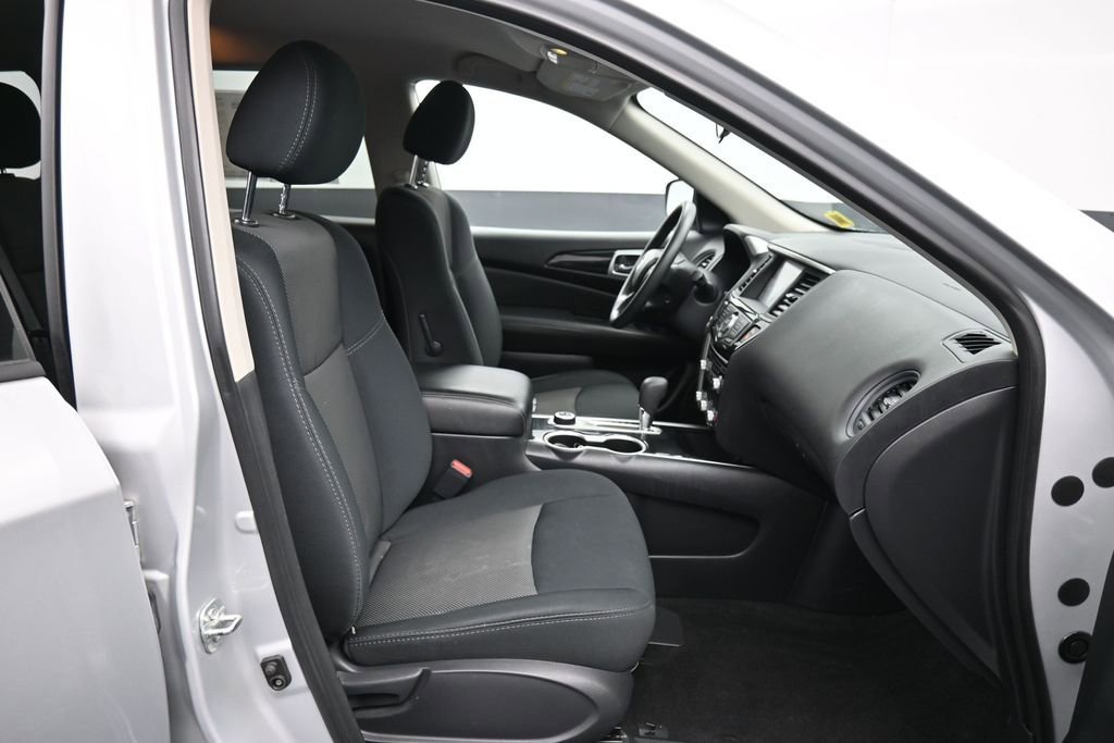 Used 2019 Nissan Pathfinder S AWD/4WD image 25