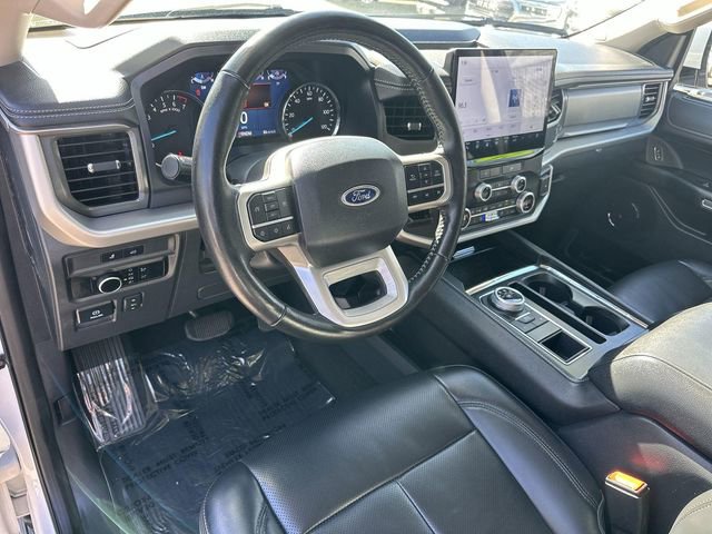 Used 2024 Ford Expedition Max XLT image 9