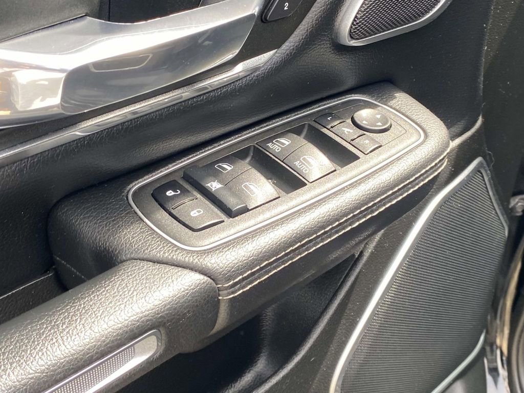 Used 2023 RAM 1500 Laramie image 21
