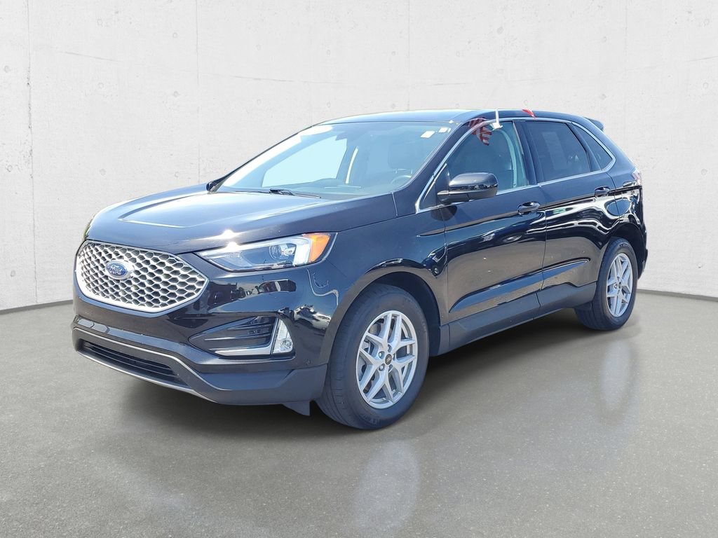 Used 2024 Ford Edge SEL w/ Convenience Package AWD/4WD image 4