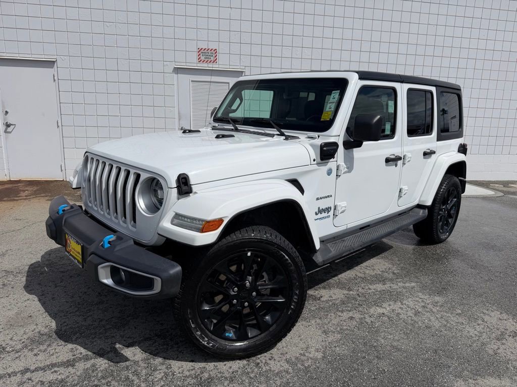 Used 2022 Jeep Wrangler Unlimited Sahara AWD/4WD image 1