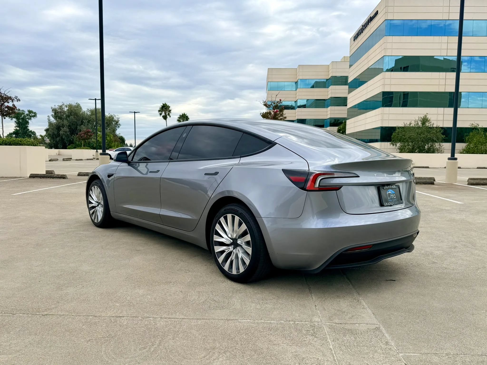 Used 2025 Tesla Model 3 Long Range RWD image 16
