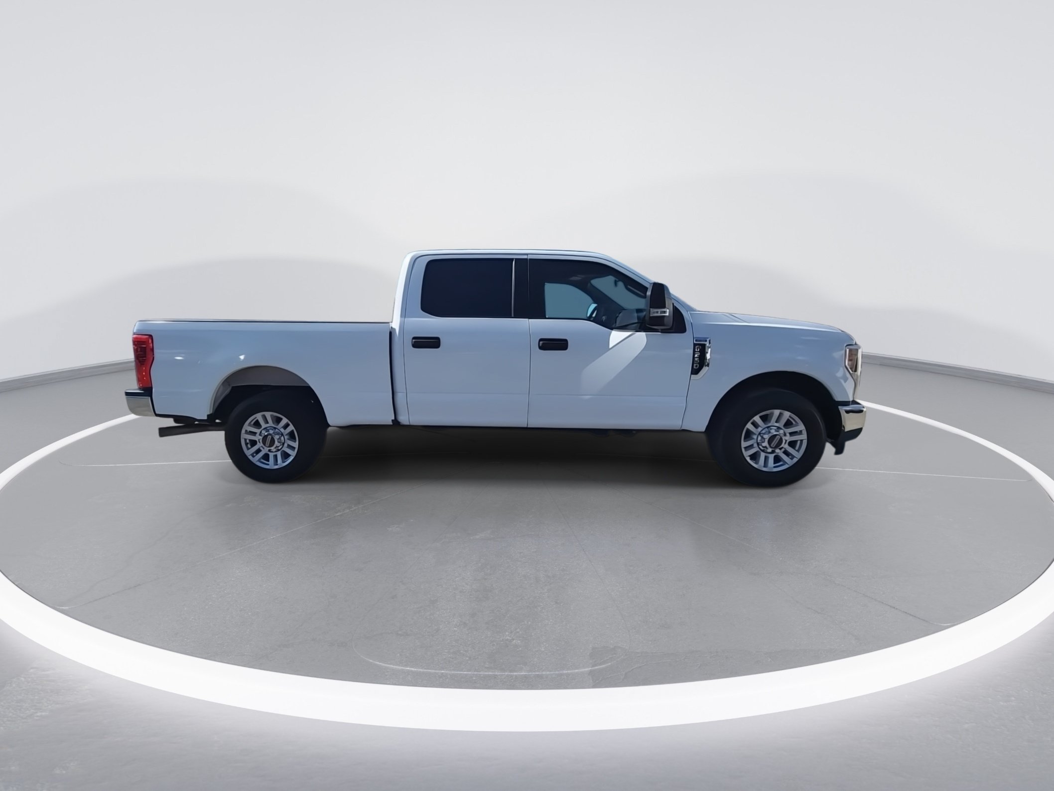 Used 2019 Ford F250 XL w/ STX Appearance Package RWD image 9