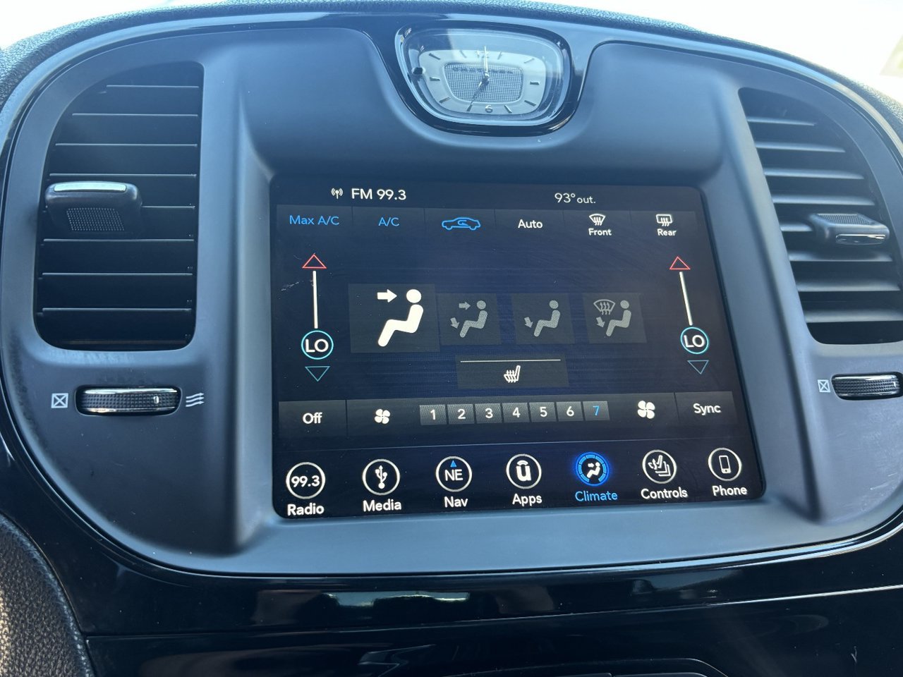 Used 2019 Chrysler 300 S w/ 300S Premium Group RWD image 22