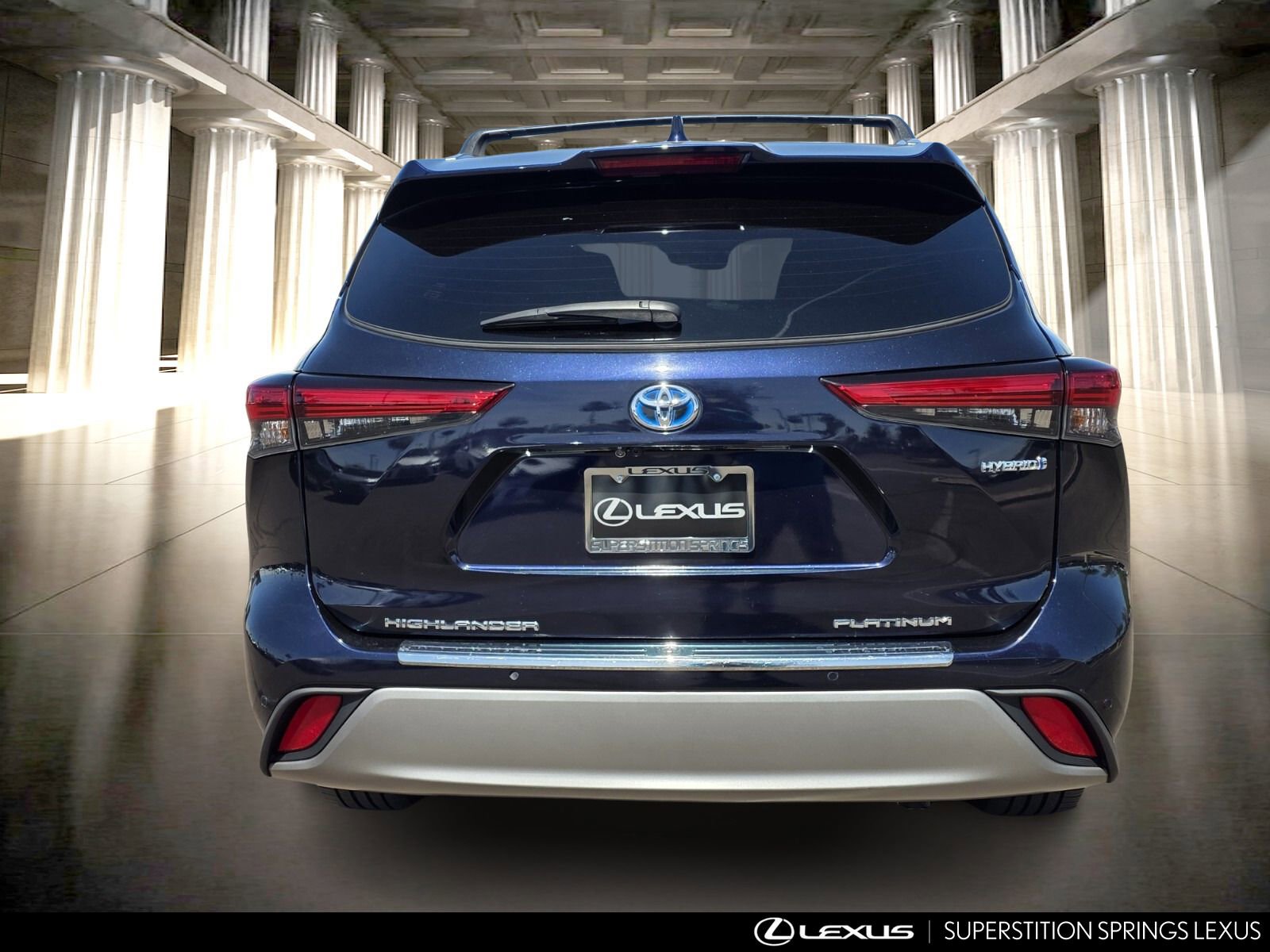 Used 2023 Toyota Highlander Platinum image 5