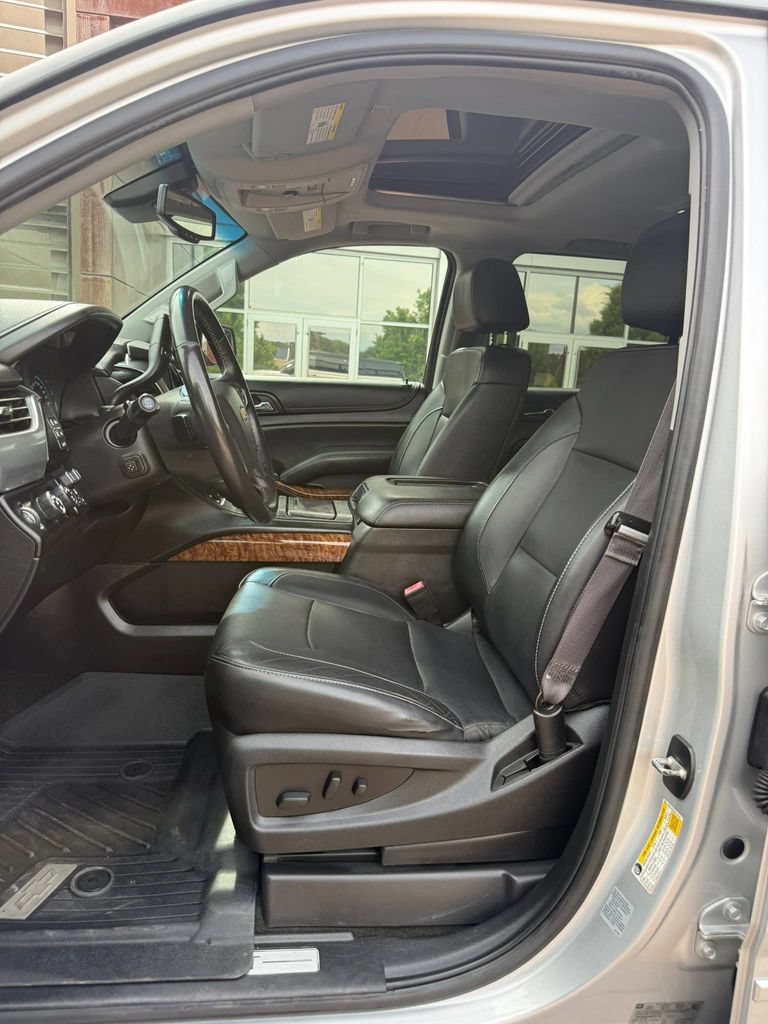 Used 2017 Chevrolet Suburban Premier w/ Max Trailering Package AWD/4WD image 27