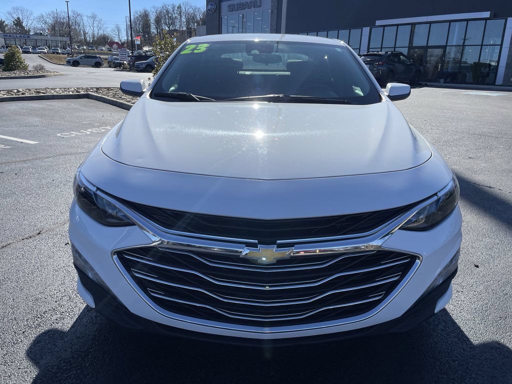 Used 2023 Chevrolet Malibu LT FWD image 2