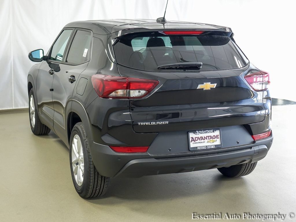 New 2026 Chevrolet TrailBlazer LS w/ LS Convenience Package FWD image 7