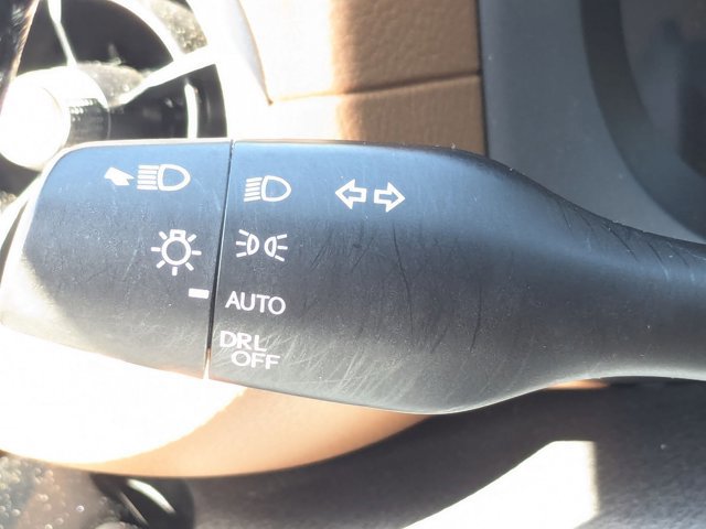 Used 2021 Lexus IS 300 w/ Accessory Package 2 RWD image 13