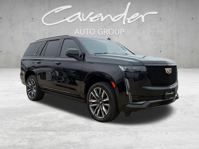 Used 2022 Cadillac Escalade Sport Platinum w/ Heavy-Duty Trailer Package AWD/4WD image 2