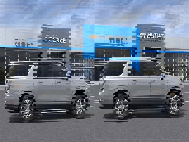 New 2026 Chevrolet Suburban LT w/ Comfort Package image 5