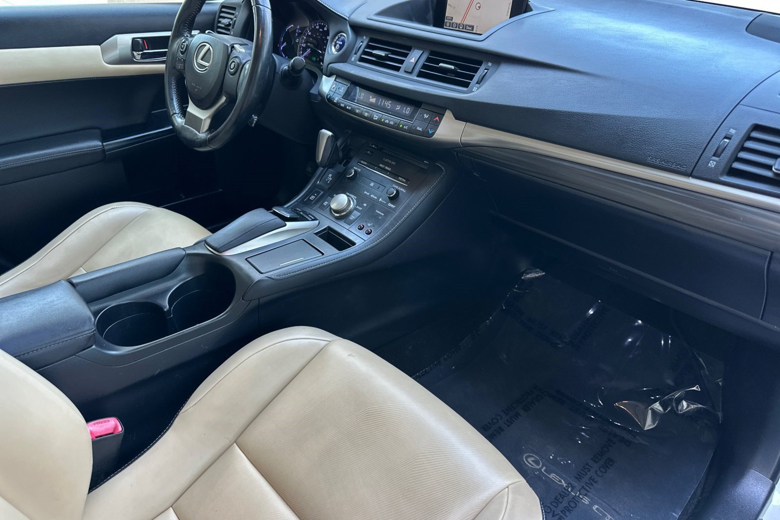 Used 2014 Lexus CT 200h FWD image 34