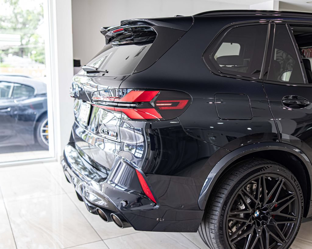 Used 2026 BMW X5 M Competition AWD/4WD image 12