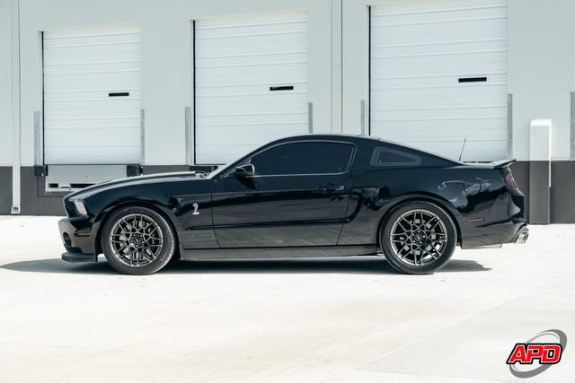 Used 2013 Ford Mustang Shelby GT500 RWD image 38
