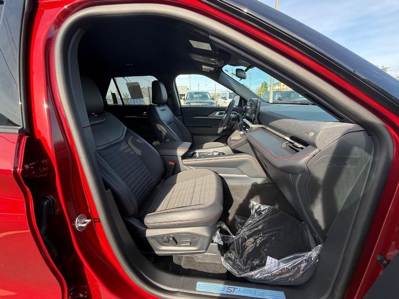 New 2027 Ford Explorer ST-Line AWD/4WD image 13