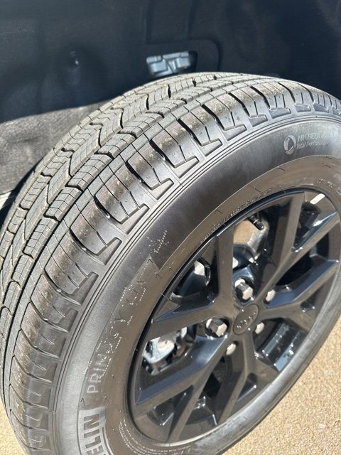 New 2025 Jeep Grand Cherokee Altitude image 32