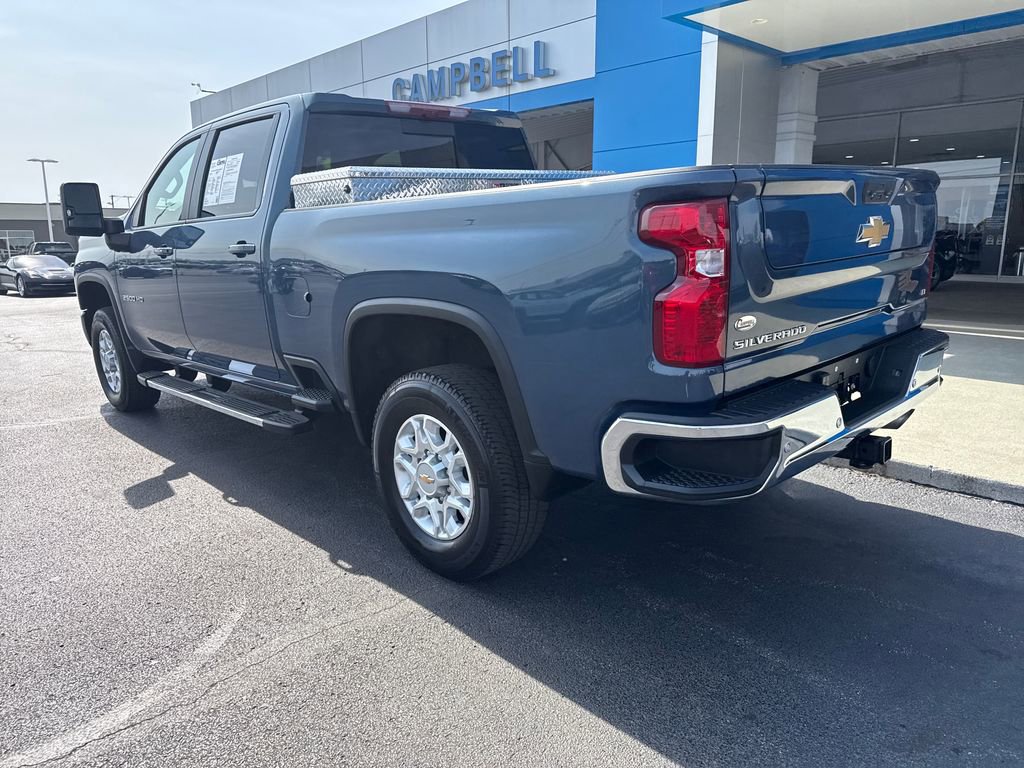 Used 2025 Chevrolet Silverado 2500 LT w/ Safety Package AWD/4WD image 3