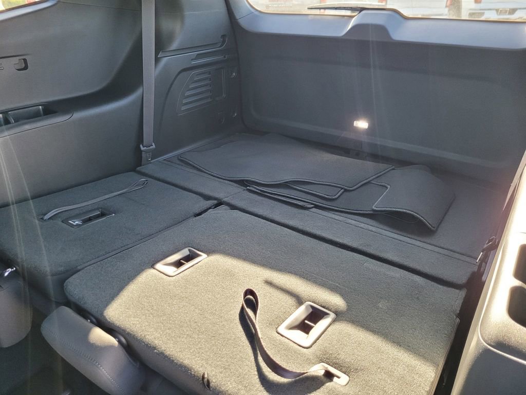 New 2026 GMC Acadia Elevation w/ Black Edition AWD/4WD image 9