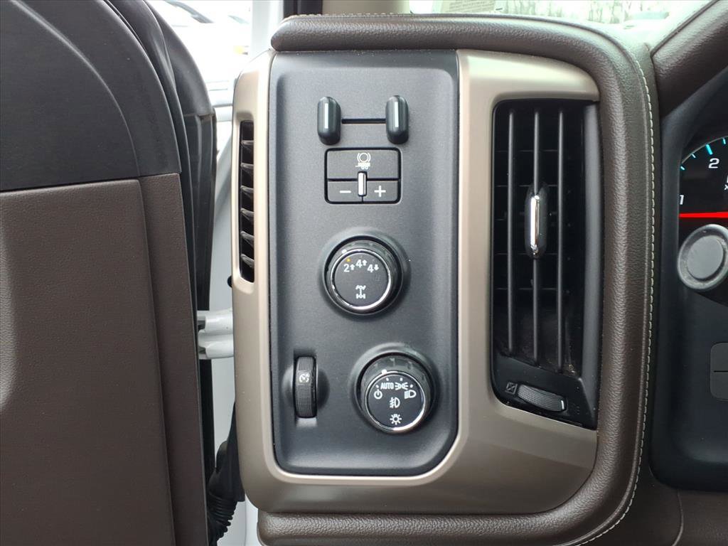 Used 2017 GMC Sierra 3500 Denali w/ Duramax Plus Package image 21