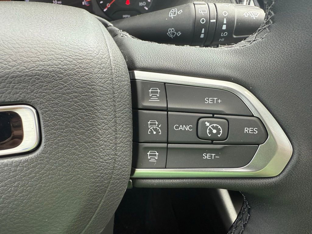 New 2025 Jeep Compass Limited w/ Sun & Sound Group image 34