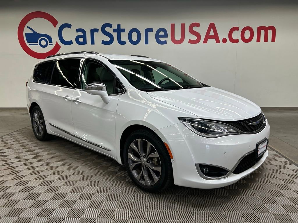 Used 2019 Chrysler Pacifica Limited w/ Advanced Safetytec Group
