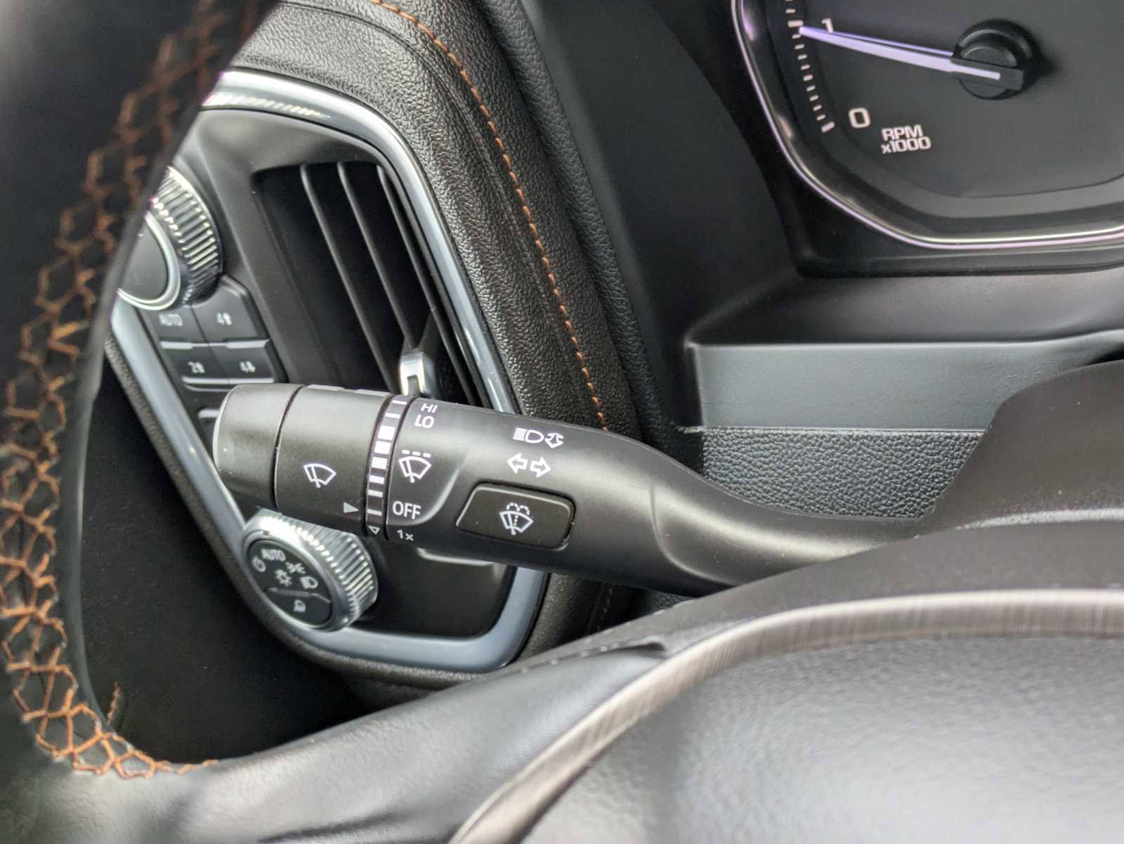 Used 2023 GMC Sierra 3500 AT4 w/ AT4 Preferred Package image 27