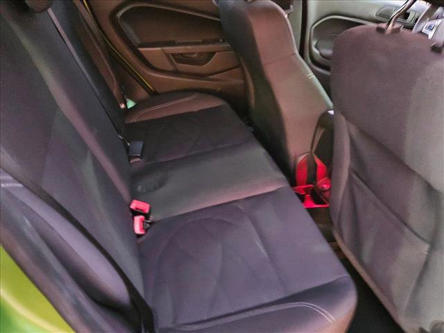 Used 2018 Ford Fiesta SE image 17