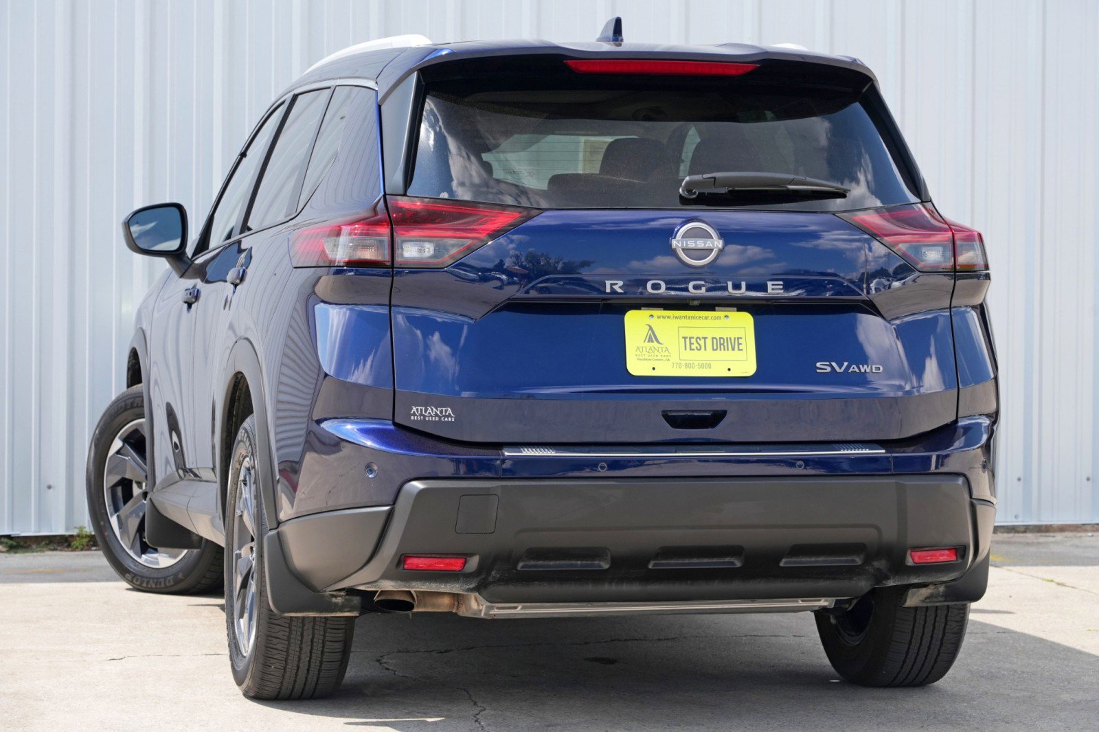 Used 2024 Nissan Rogue SV w/ SV Premium Package image 4