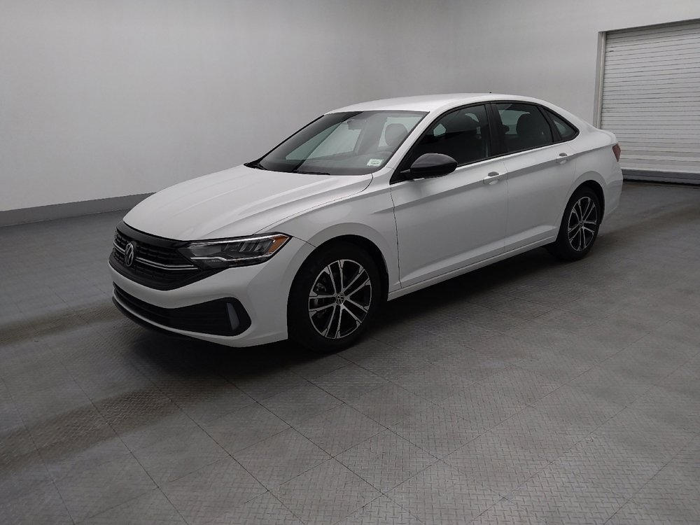 Used 2022 Volkswagen Jetta Sport image 2