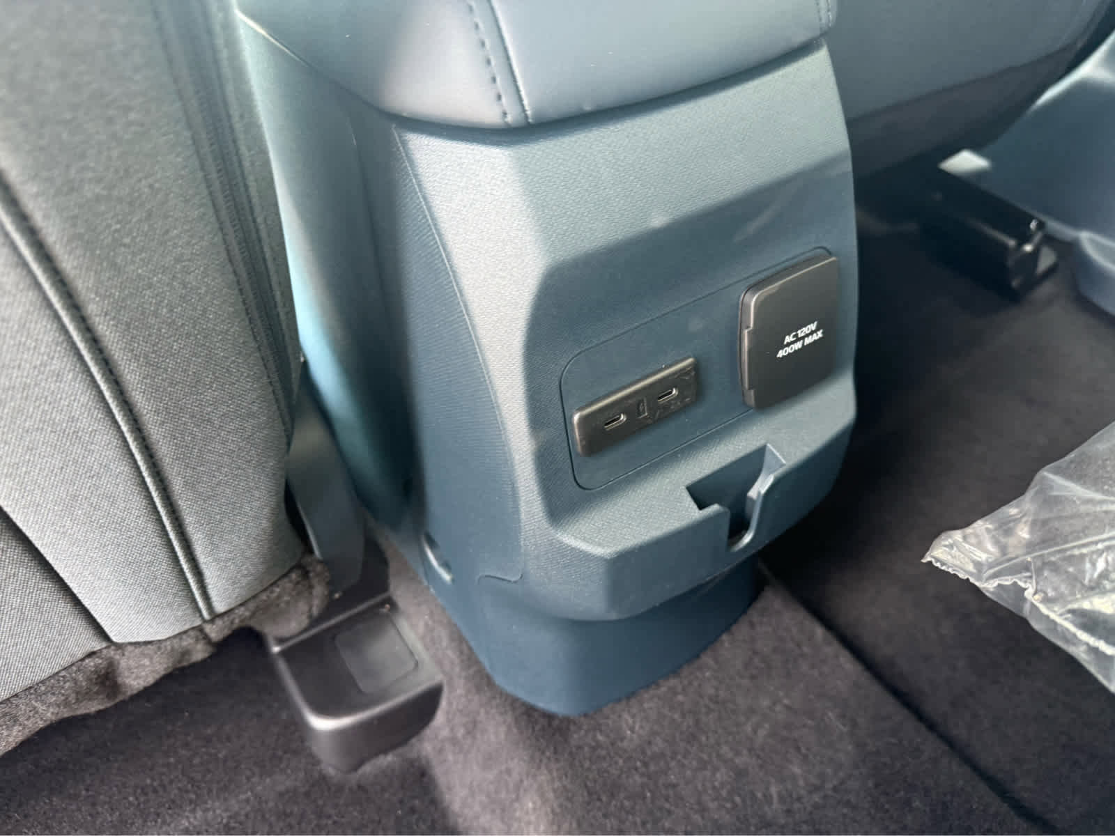 New 2025 Ford Maverick XLT w/ XLT Luxury Package image 18