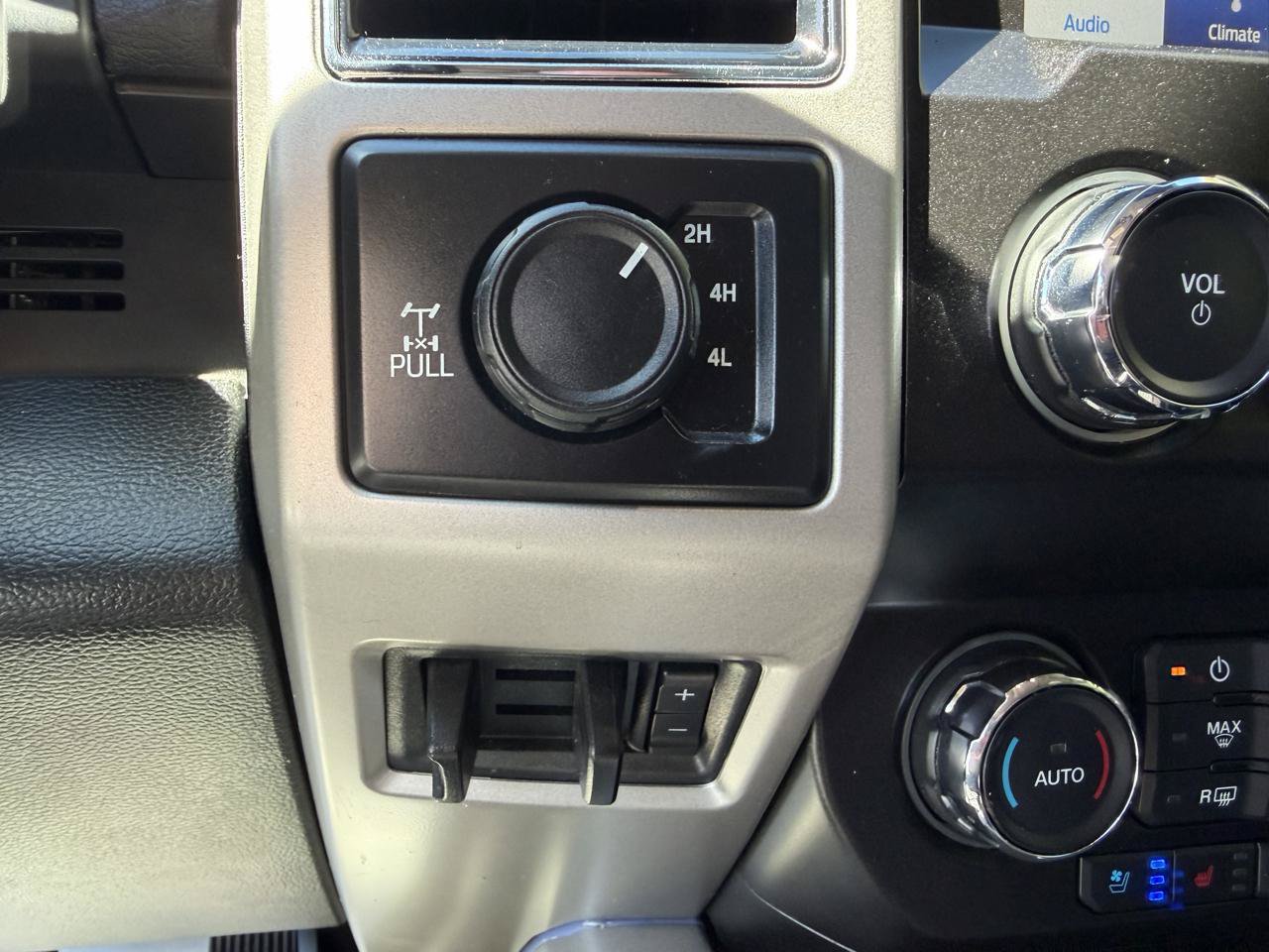 Used 2021 Ford F250 Lariat AWD/4WD image 29