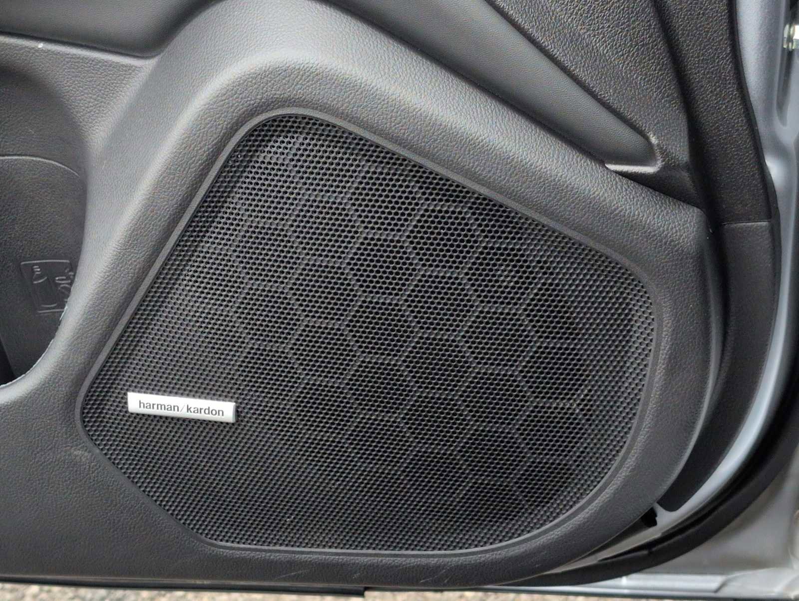 Used 2018 Subaru Outback 2.5i Limited image 30