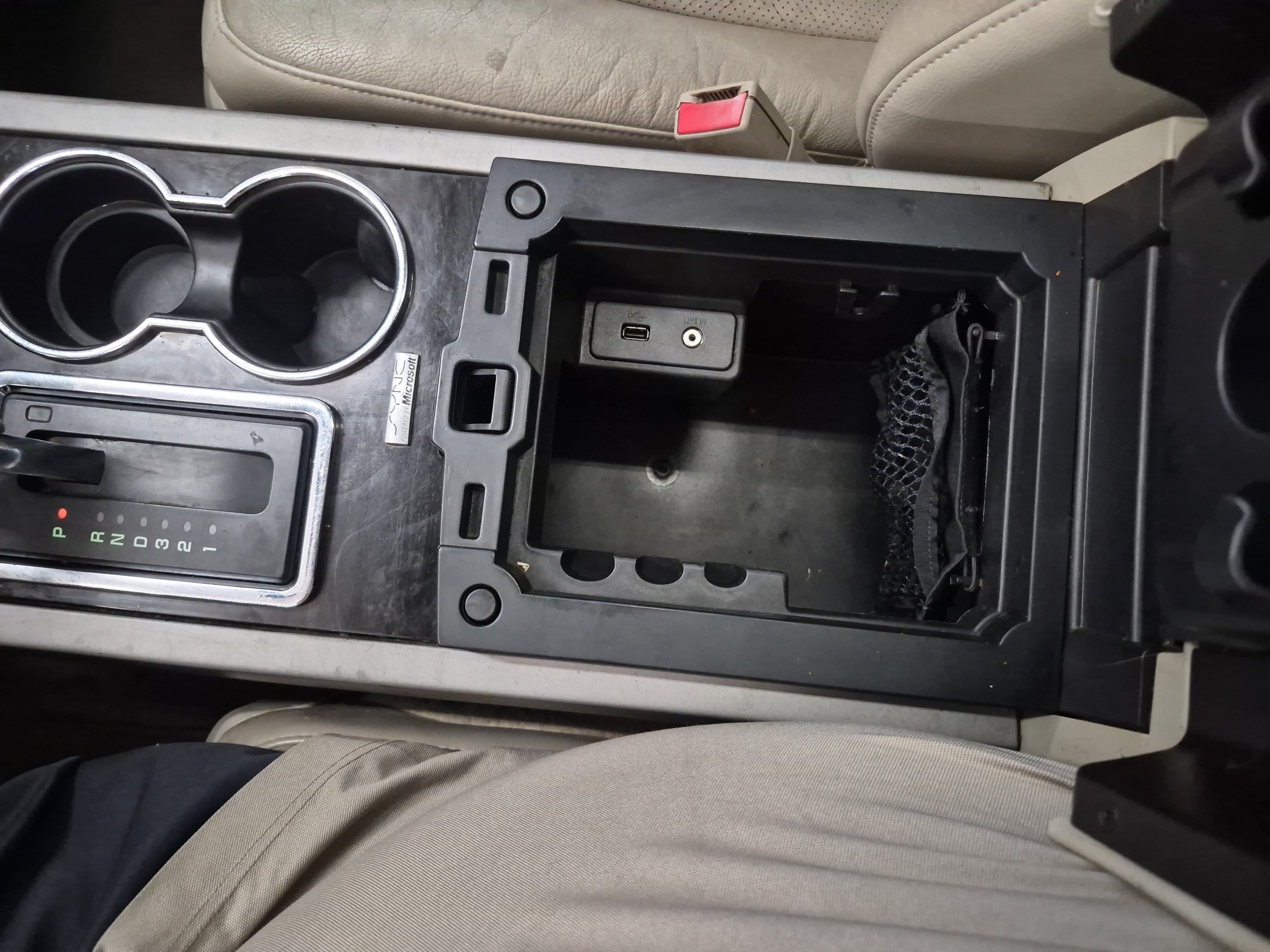 Used 2014 Ford Expedition Limited w/ Equipment Group 301A RWD image 30