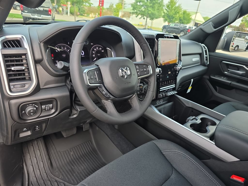 New 2026 RAM 1500 Big Horn AWD/4WD image 15