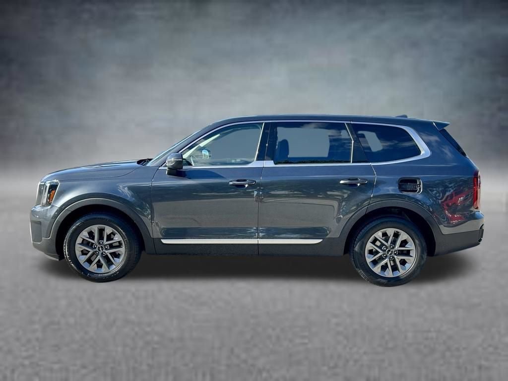 Used 2023 Kia Telluride LX FWD image 9