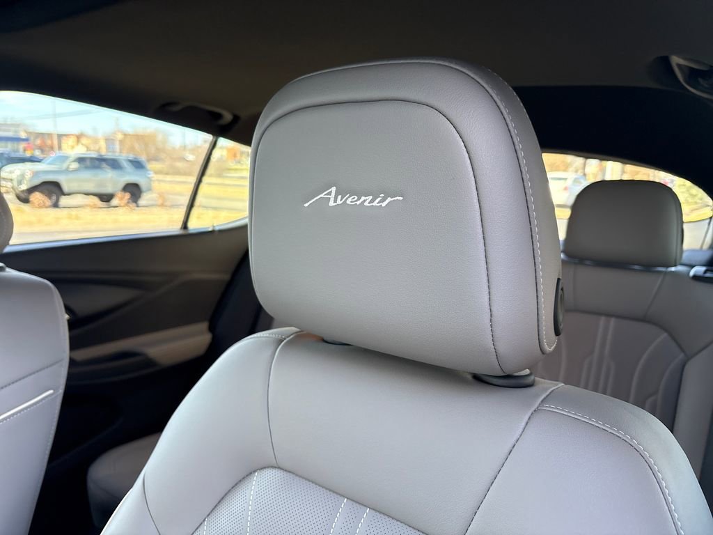 New 2026 Buick Envista Avenir image 14