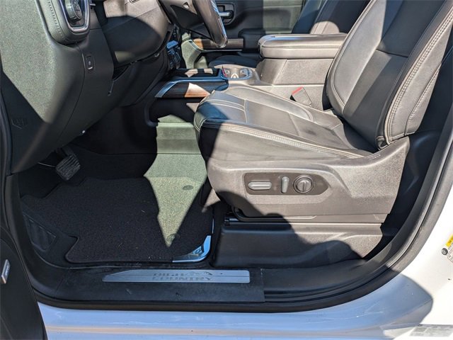 Certified 2022 Chevrolet Silverado 3500 High Country w/ Snow Plow Prep/Camper Package image 24