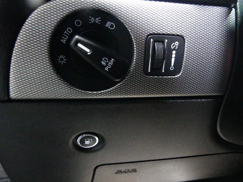 Used 2019 Dodge Durango GT image 38