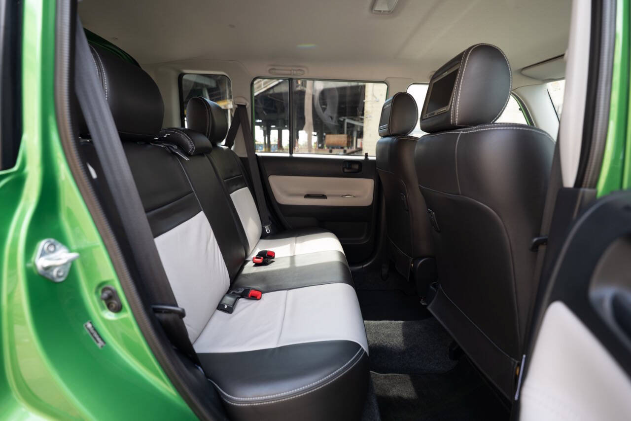 Used 2006 Scion xB FWD image 95