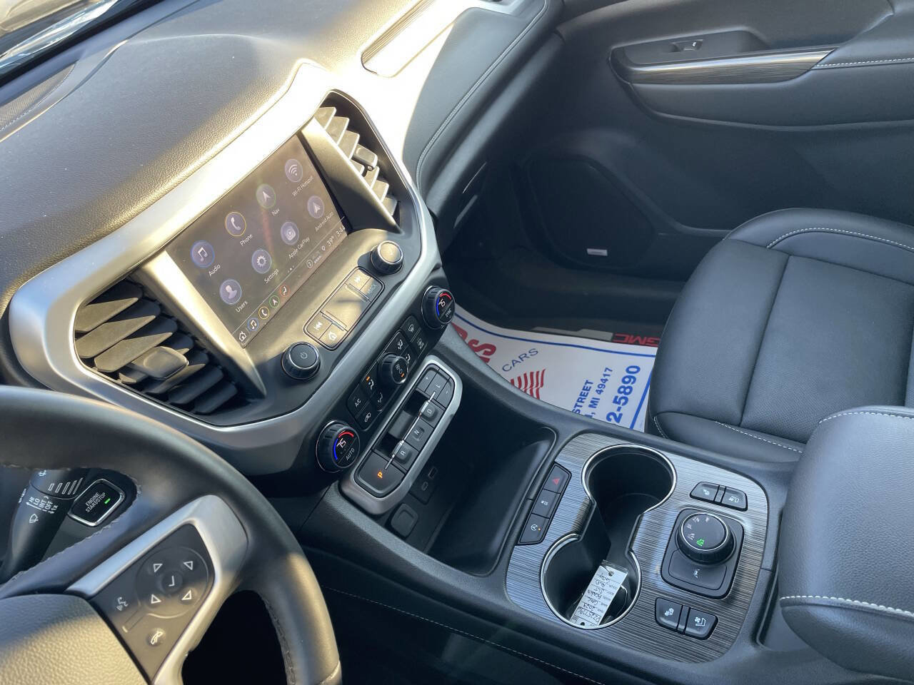 Used 2023 GMC Acadia SLT w/ Preferred Package image 30