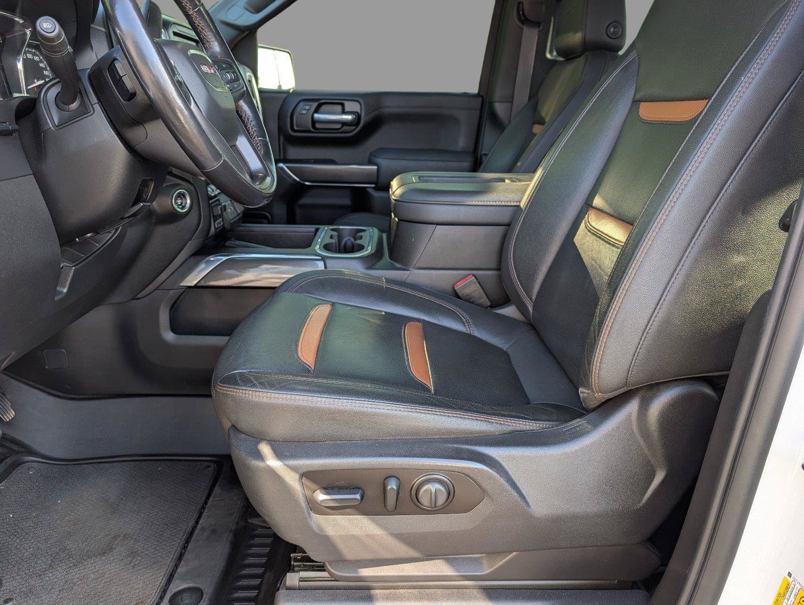 Used 2021 GMC Sierra 1500 AT4 w/ AT4 Carbonpro Edition AWD/4WD image 3