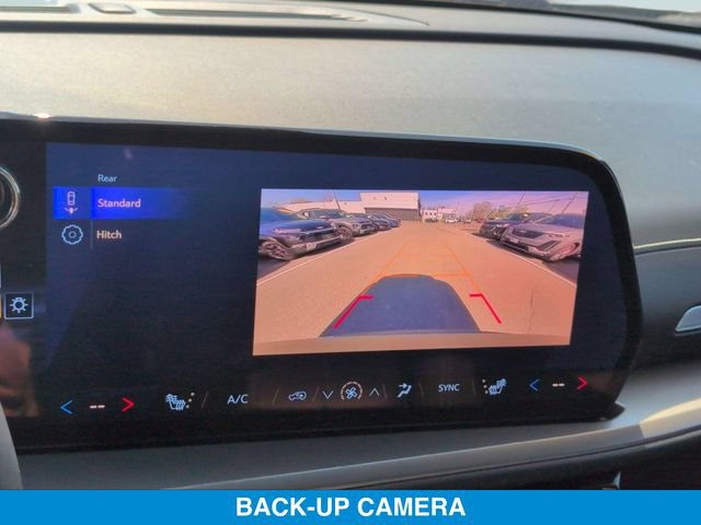 Used 2025 Chevrolet Traverse LT w/ Sun and Wheel Package AWD/4WD image 22